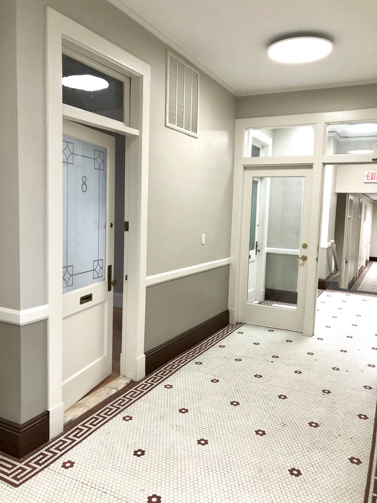 Suite 8